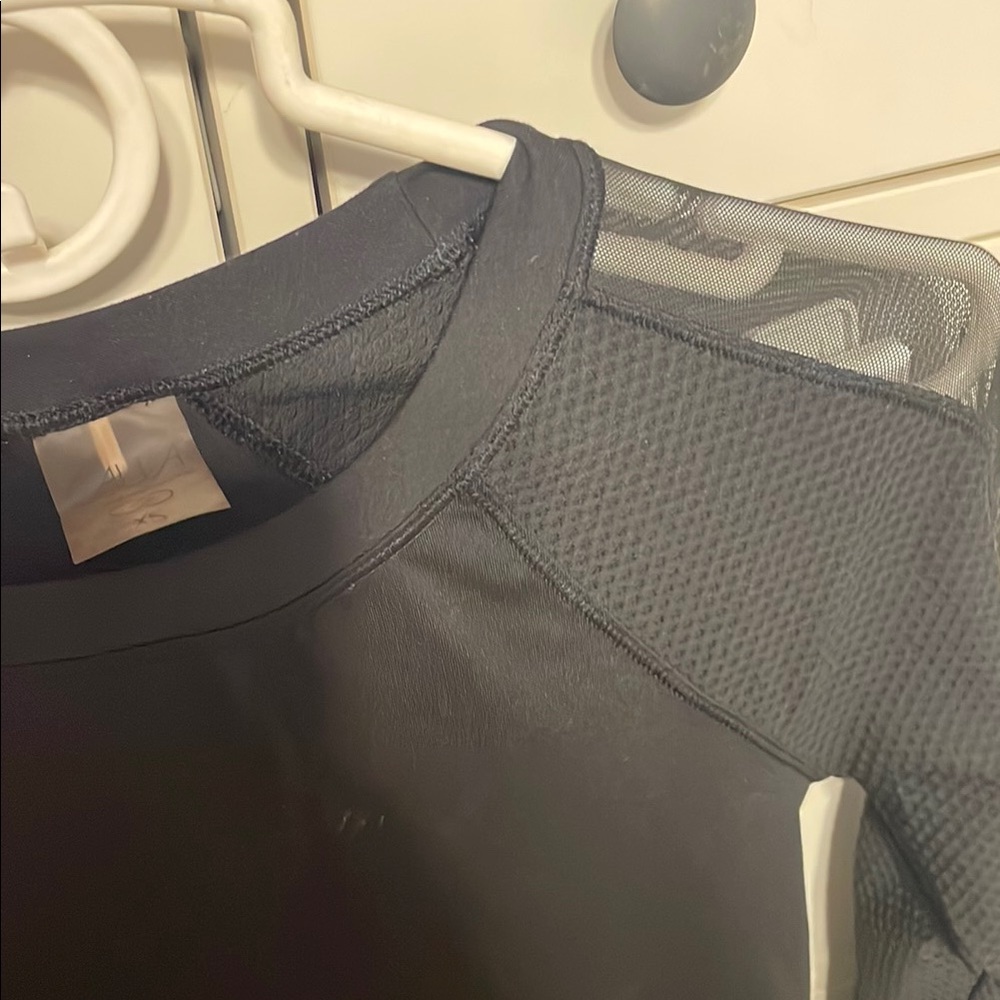 Calia black Fitted Long Sleeve Tee work out shirt - Picture 4 of 5